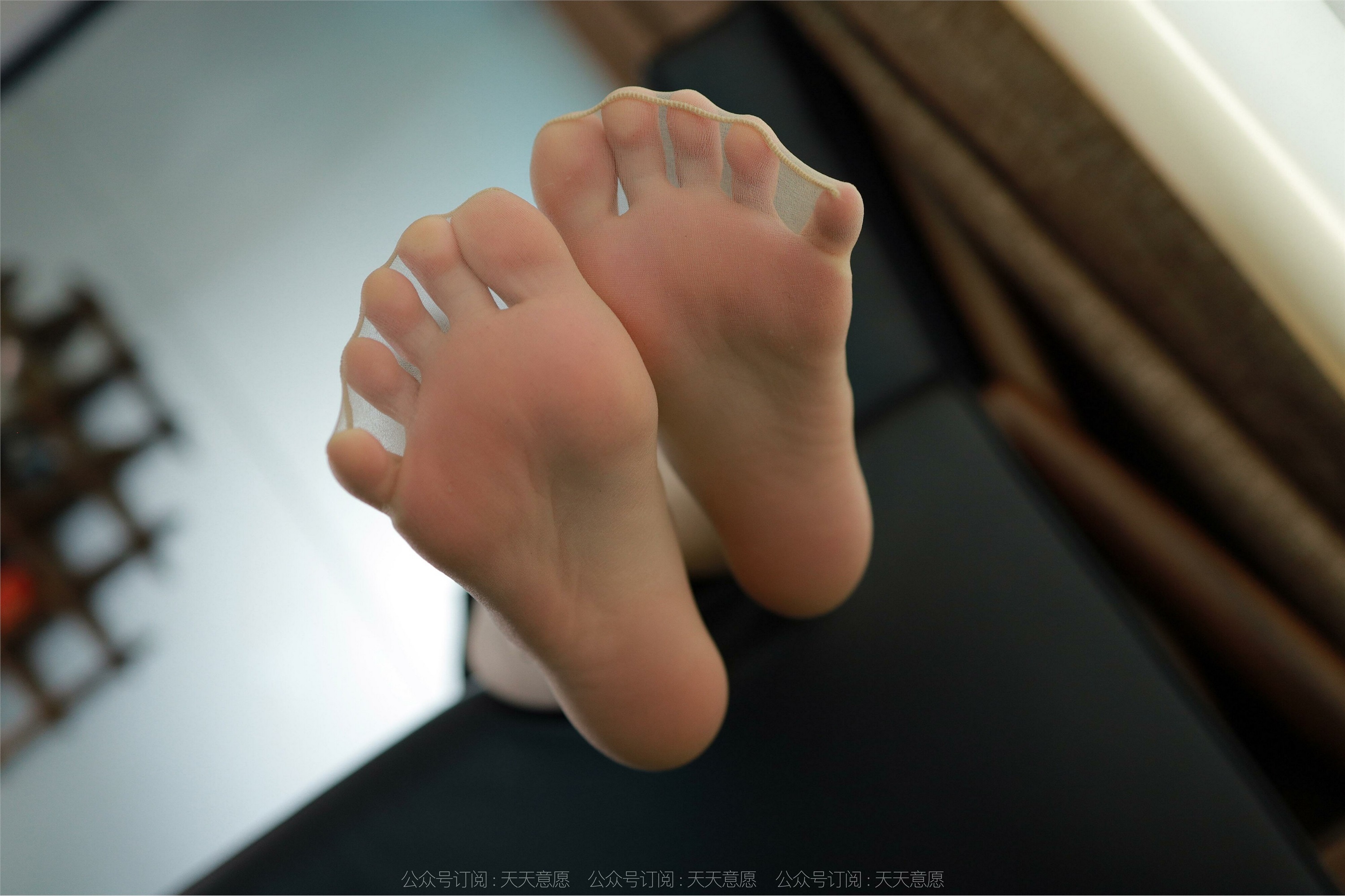 IESS异思趣向  2022.07.14 丝享家 1147：小六《红底高跟》